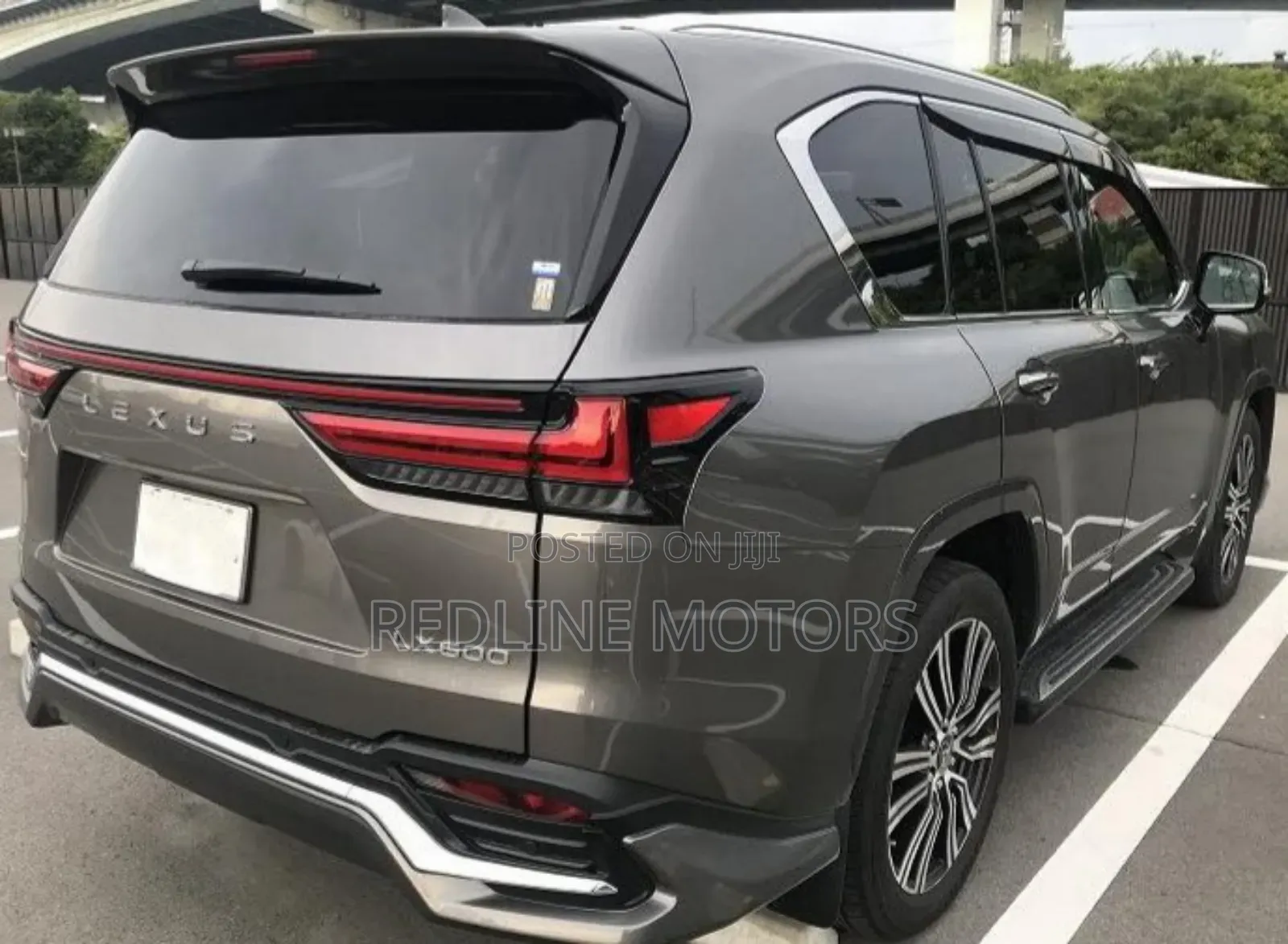 Lexus LX 2024 Green