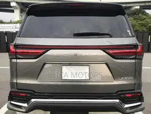 Lexus LX 2024 Green