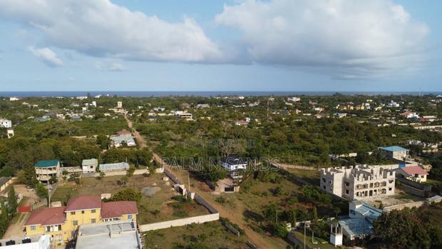 Prime Residential Half Acre Land - thumbnail 3