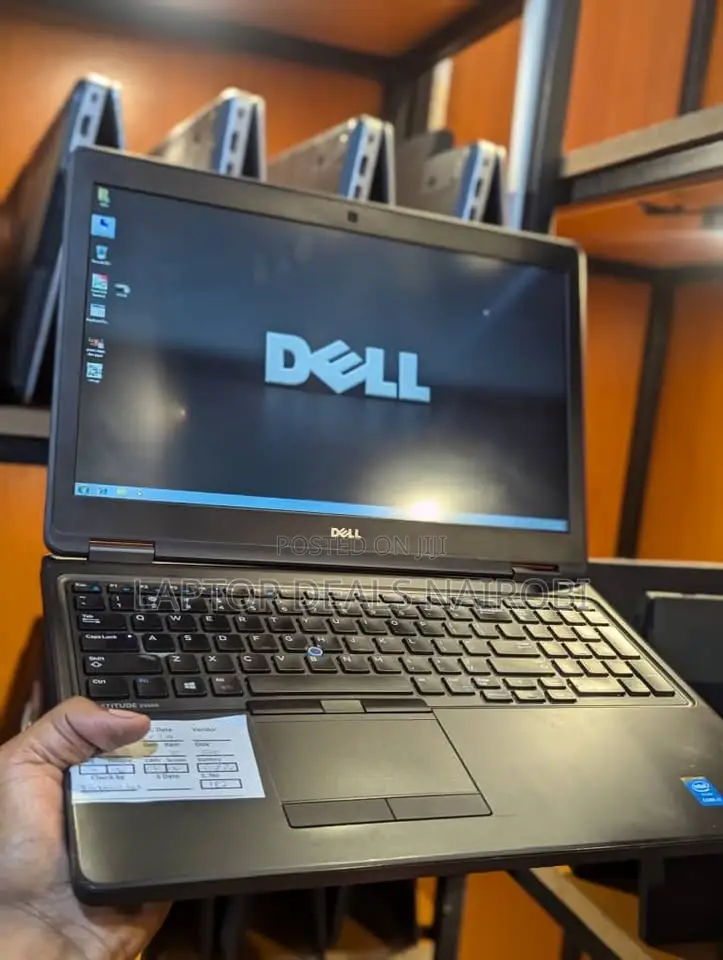 Laptop Dell Latitude 5550 8GB Intel Core I5 HDD 500GB