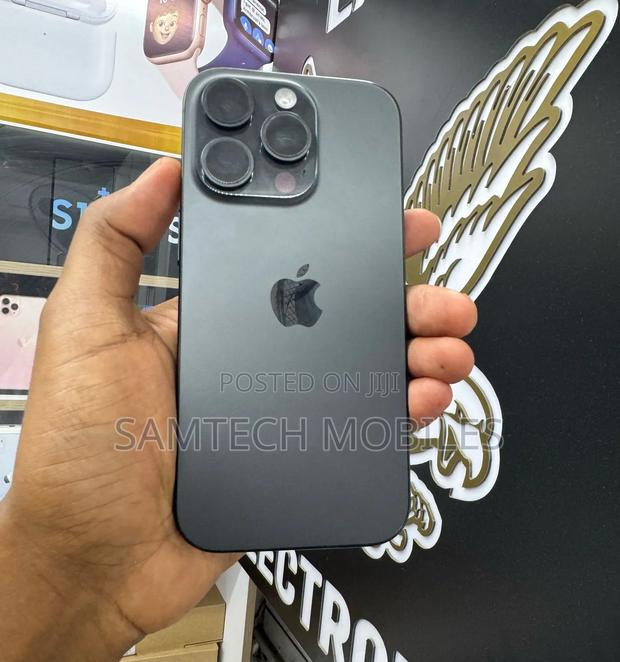 Apple iPhone 16 Pro 256 GB Gray - main view