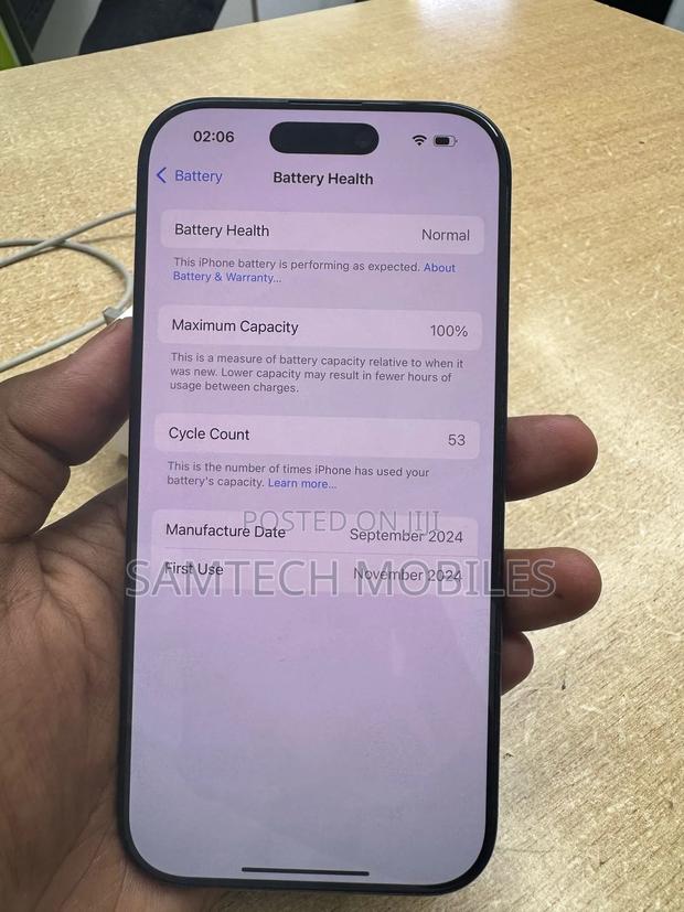 Apple iPhone 16 Pro 256 GB Gray - thumbnail 3