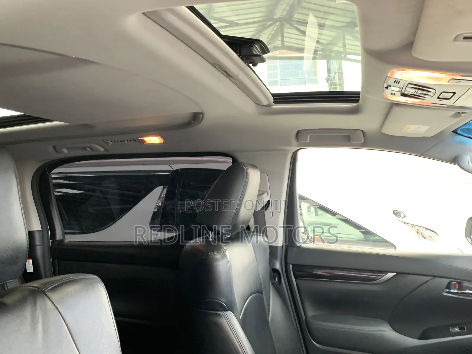 Toyota Alphard 2.5 Petrol AWD 2018 Off white