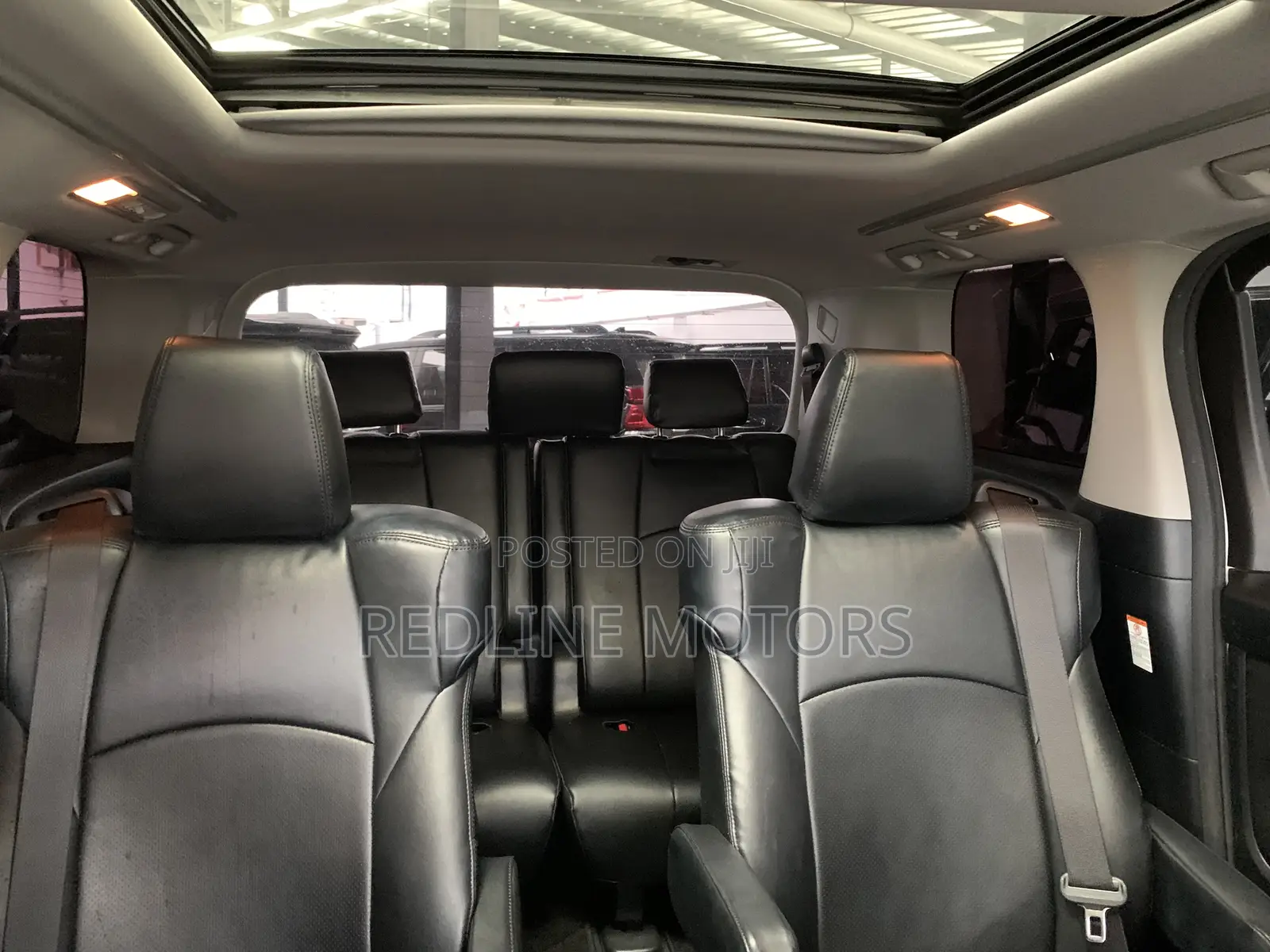 Toyota Alphard 2.5 Petrol AWD 2018 Off white