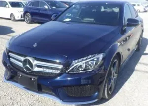 Mercedes-Benz C180 2018 Blue