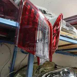 Toyota Crown 2011 Bootlights