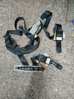 Honda Vezel Seatbelts.
