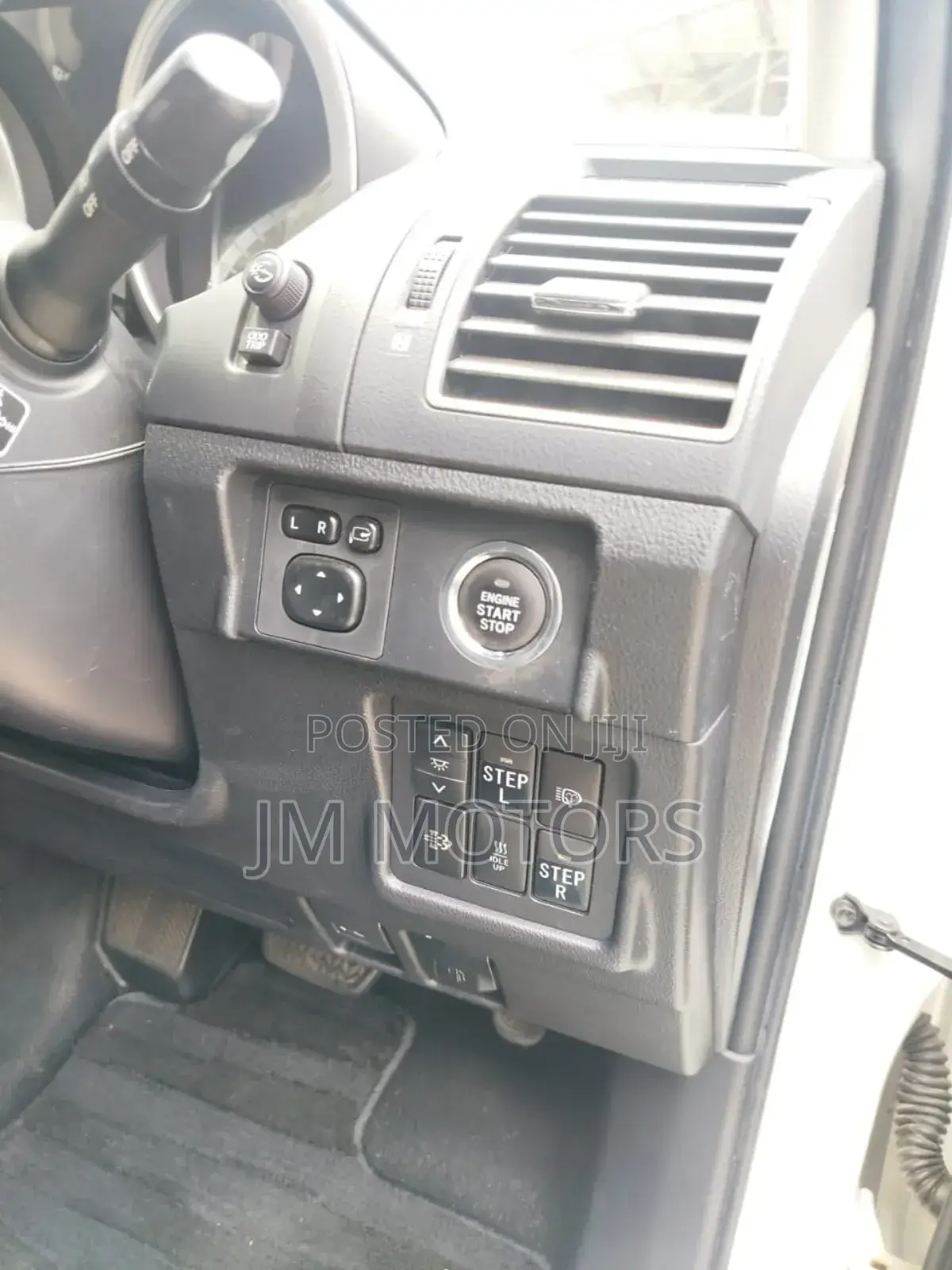 Toyota Land Cruiser Prado 2018 White