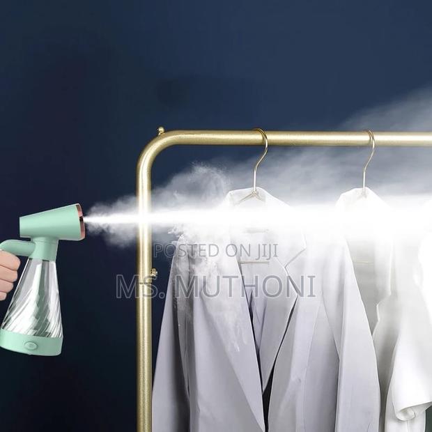 New Design Portable Garment Steamer.
