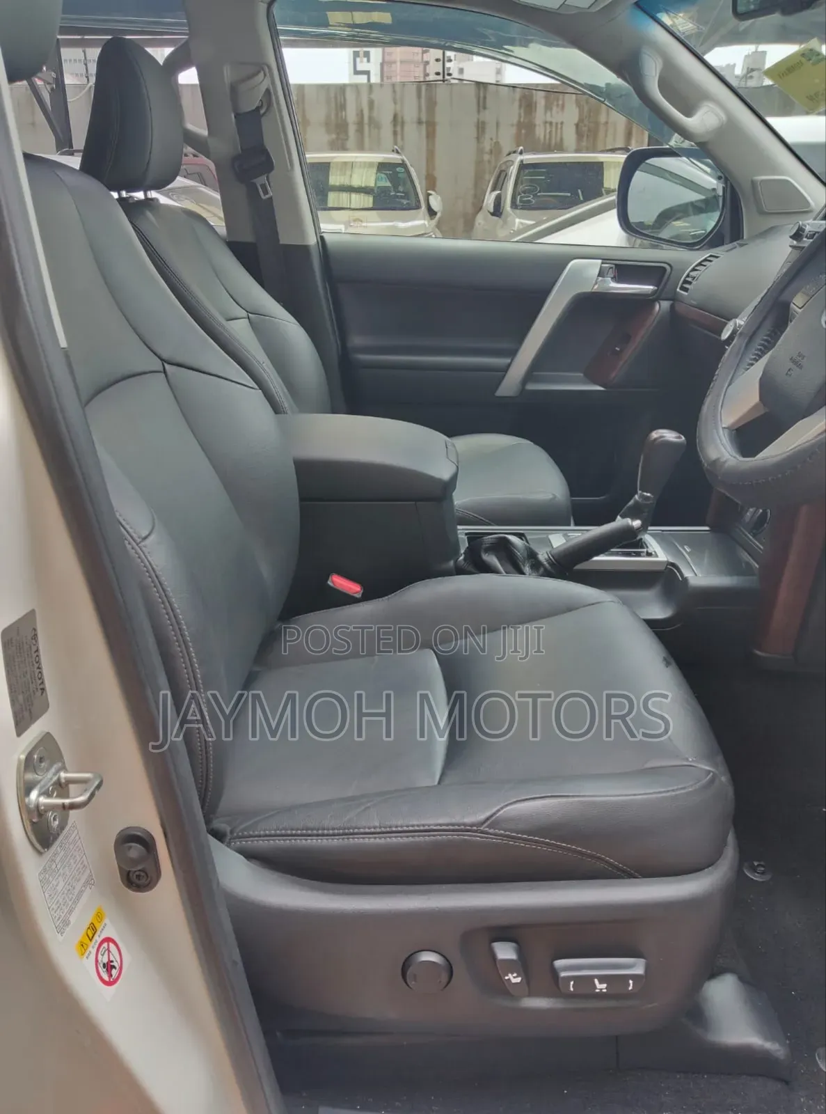 Toyota Land Cruiser Prado 2019 White