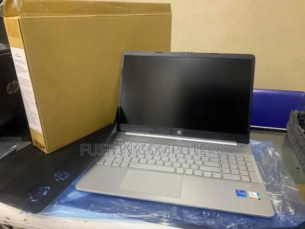 New Laptop HP 15 8GB Intel Core I5 SSD 512GB - thumbnail 4