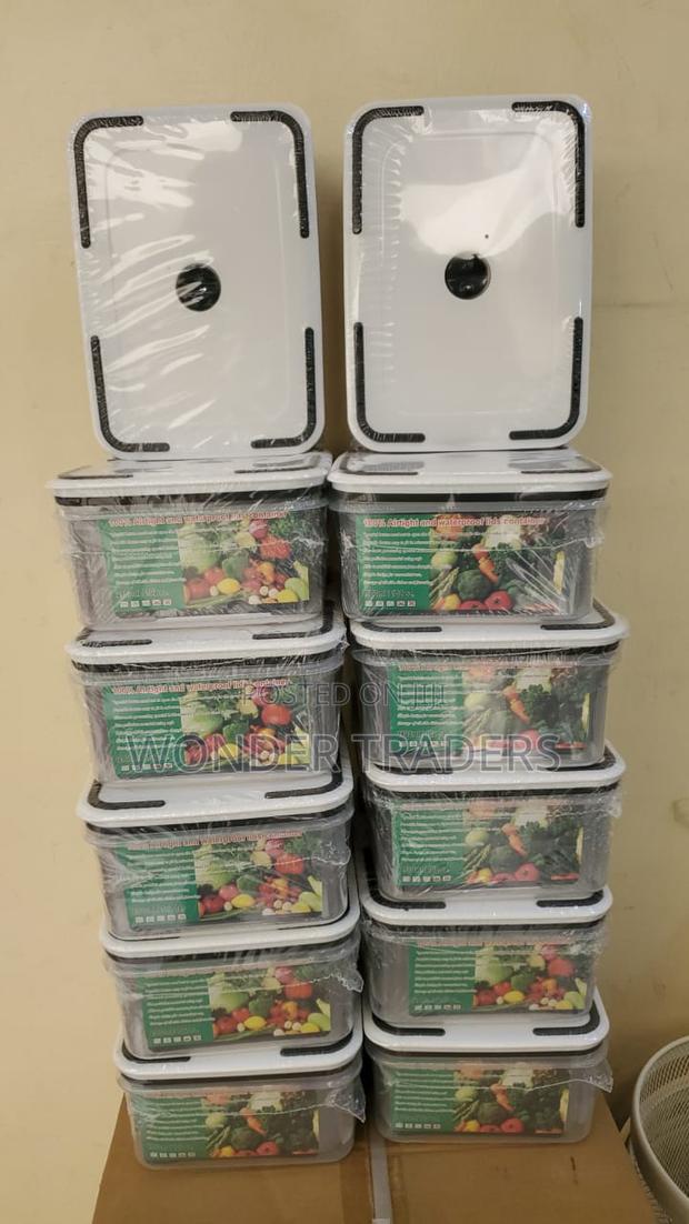 5 in 1 Fridge Containers KEEP FRESH - main view