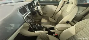 Volvo V40 2018