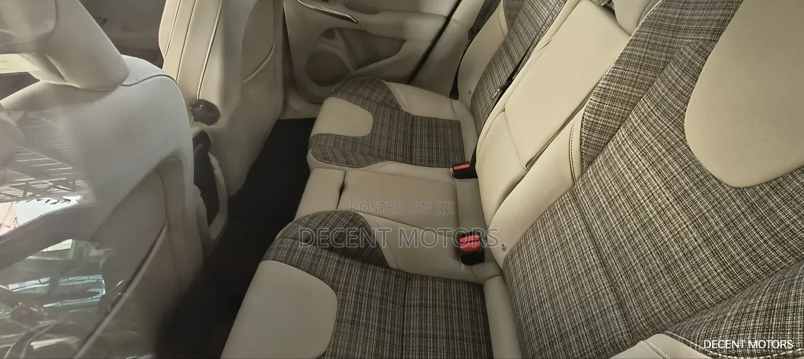 Volvo V40 2018