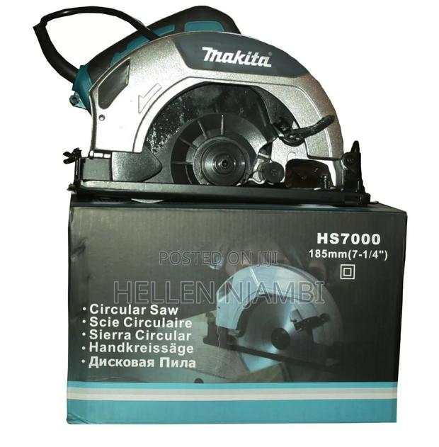 7′′ Makita Corded Circular Saw