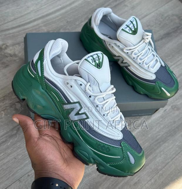 New Balance 1000 Sneakers