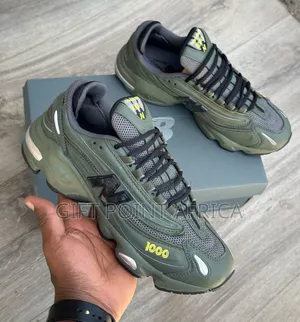 New Balance 1000 Sneakers