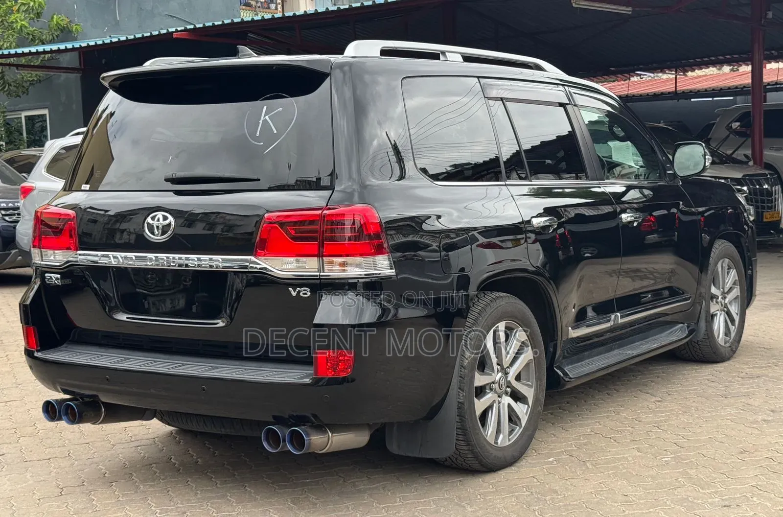 Toyota Land Cruiser 4.6 V8 ZX 2018 Black