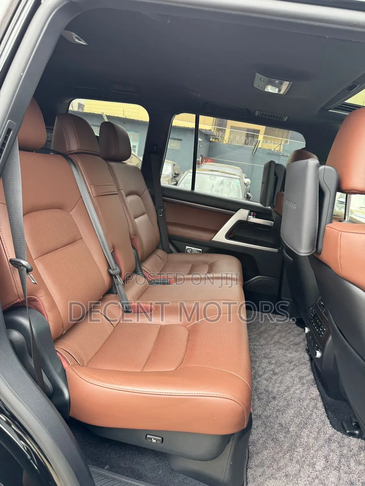 Toyota Land Cruiser 4.6 V8 ZX 2018 Black