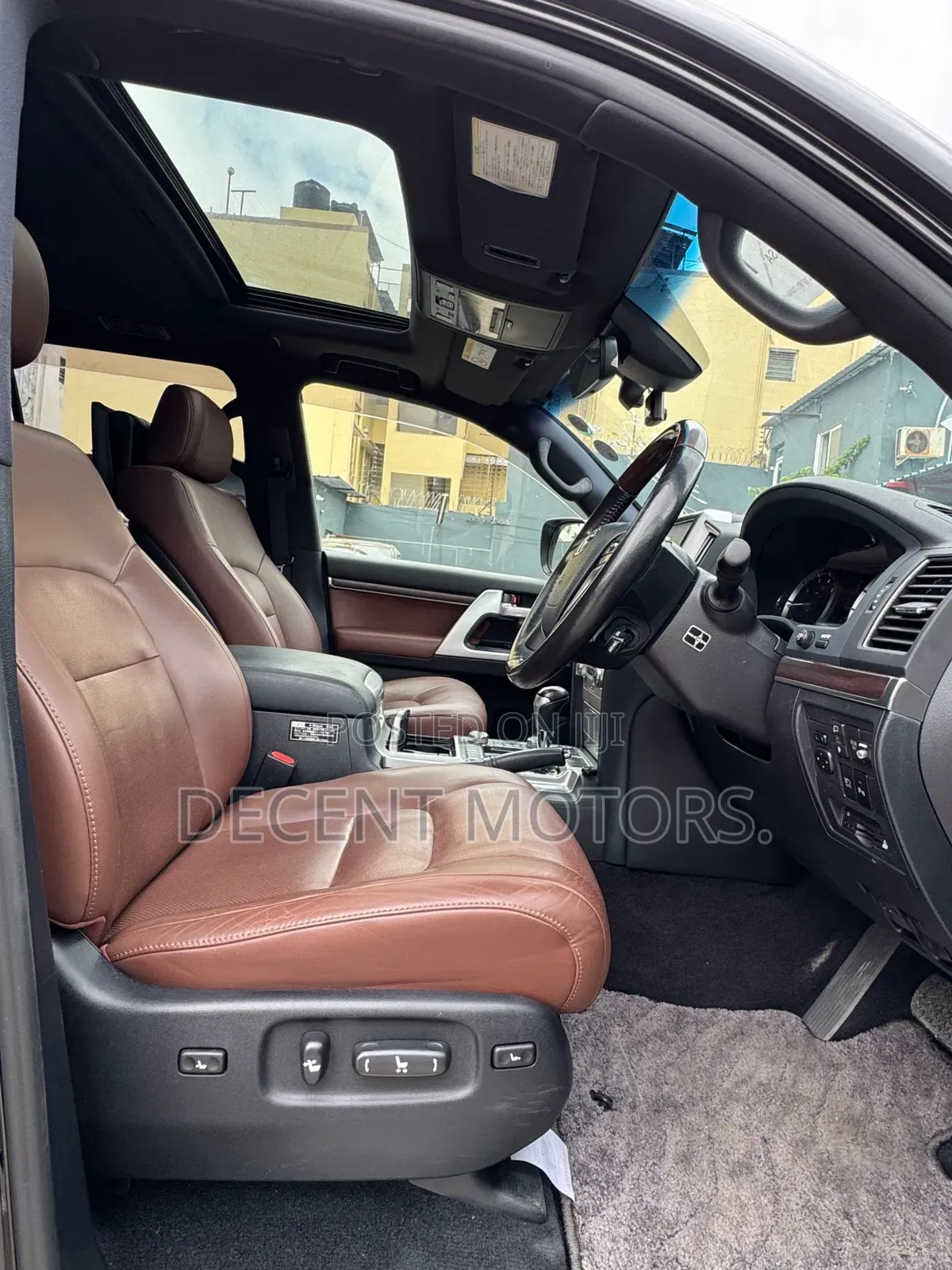 Toyota Land Cruiser 4.6 V8 ZX 2018 Black