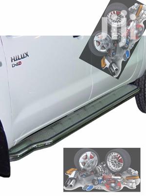 Side Step Hilux Double Cabin Pair Curvy