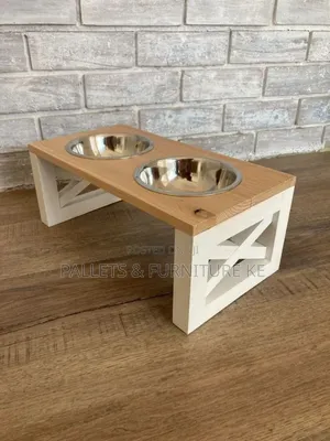 Dog Feeder