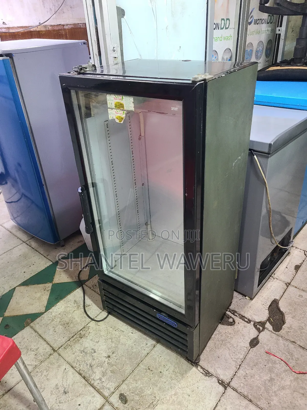 Affordable Chiller Display