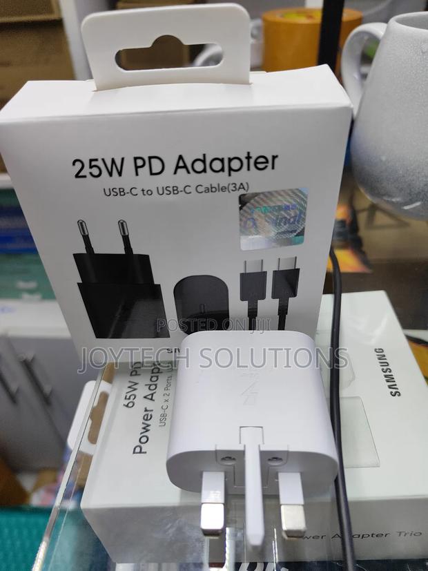 Fast Charger C to C 25 Watts Adpter - main view