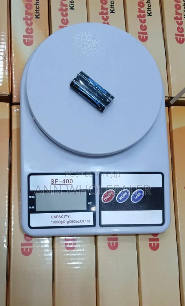 White- Kitchen -weighing -scale. - main view