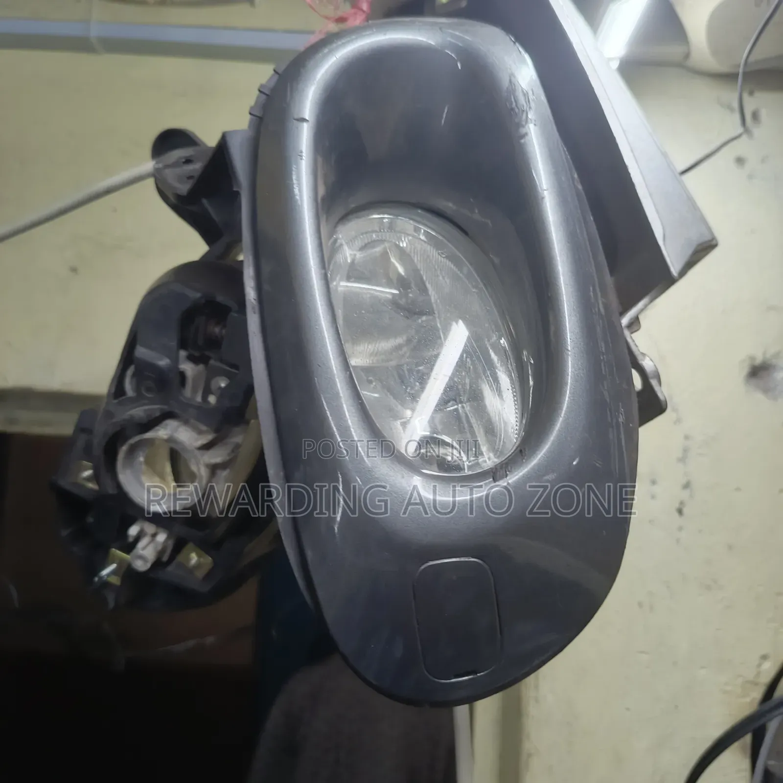 Honda Fit 2011 Fog Lights Complete With Cover.