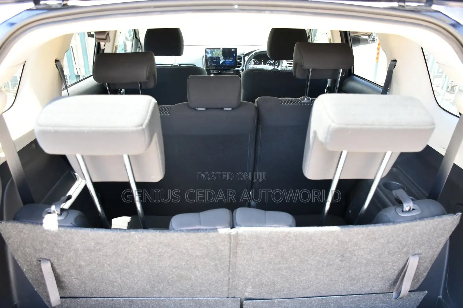 Mitsubishi Outlander 2019 Blue