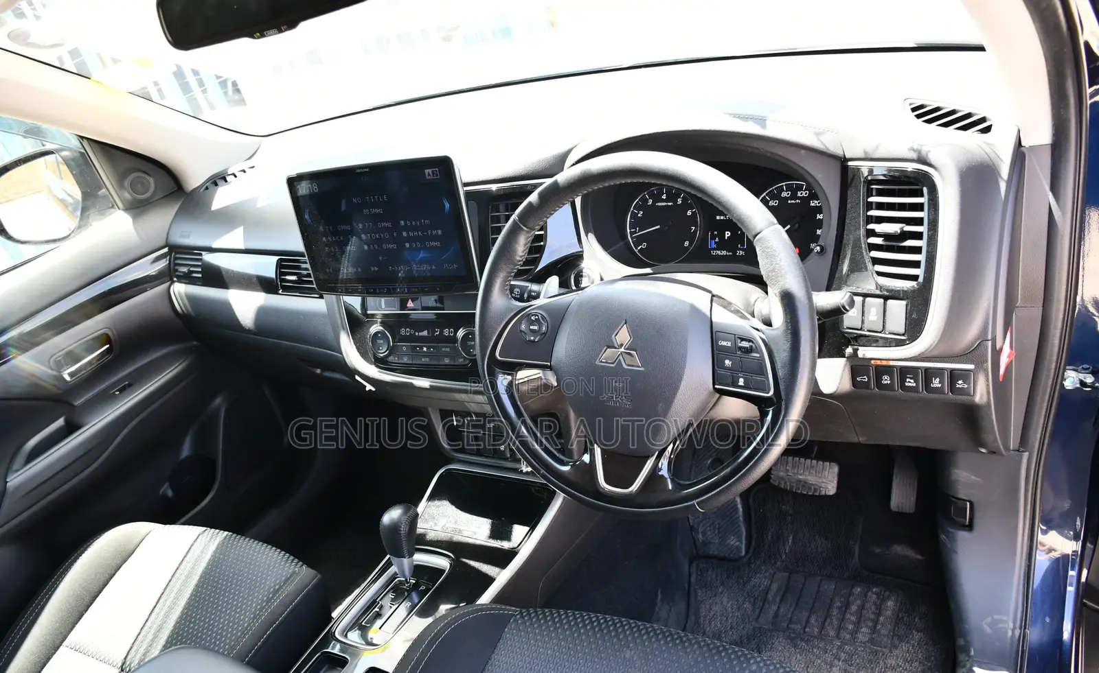 Mitsubishi Outlander 2019 Blue