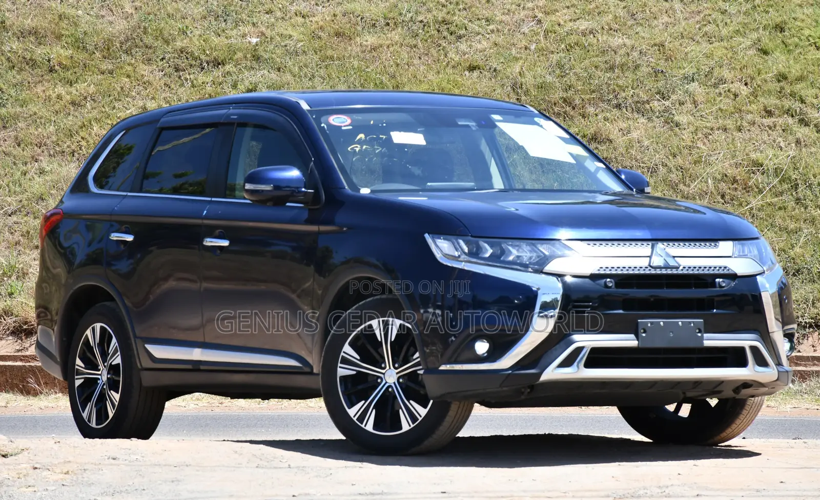 Mitsubishi Outlander 2019 Blue