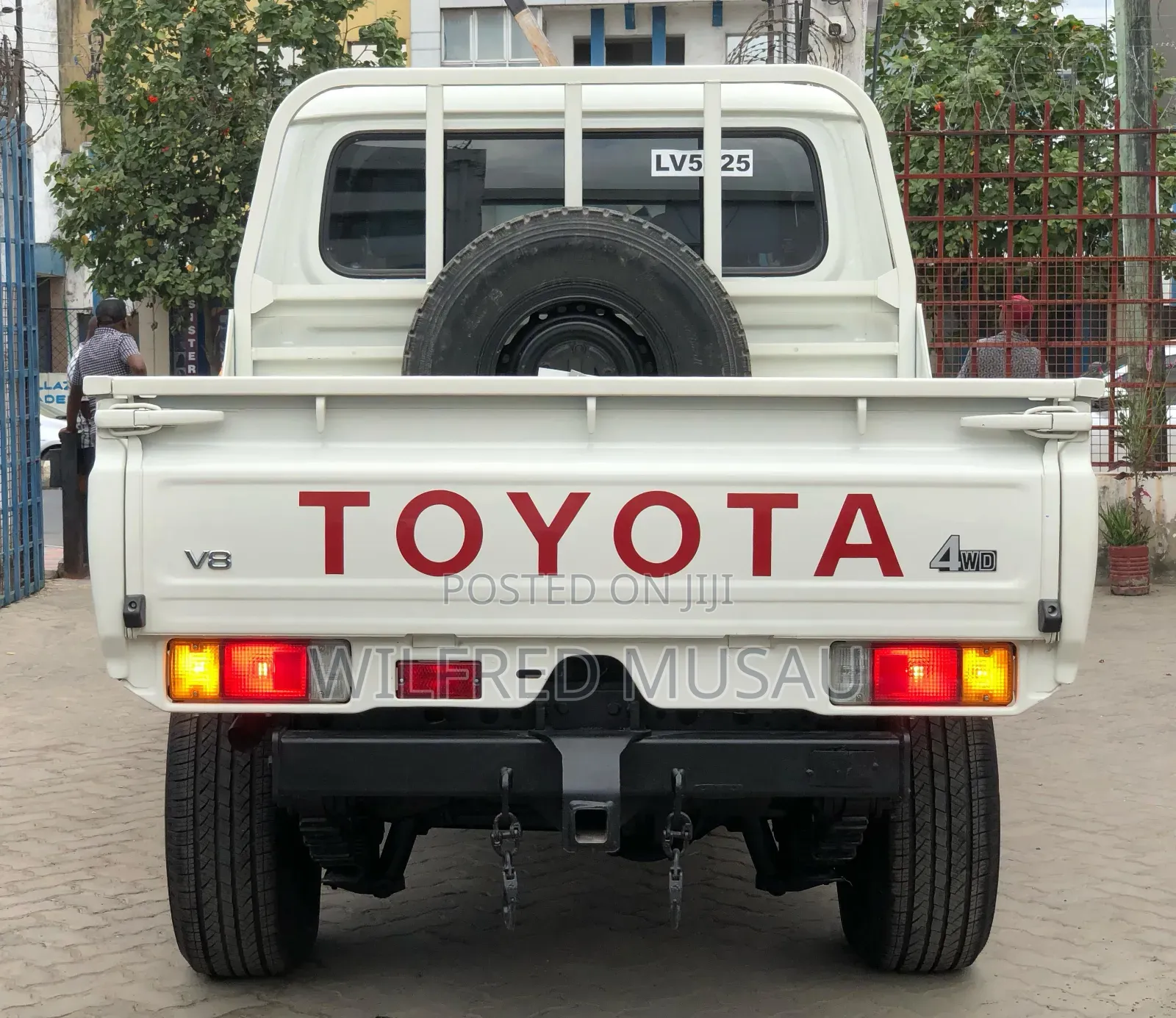 Toyota Land Cruiser 2018 White