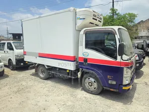 Isuzu ELF Smart