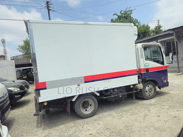 Isuzu ELF Smart - thumbnail 7