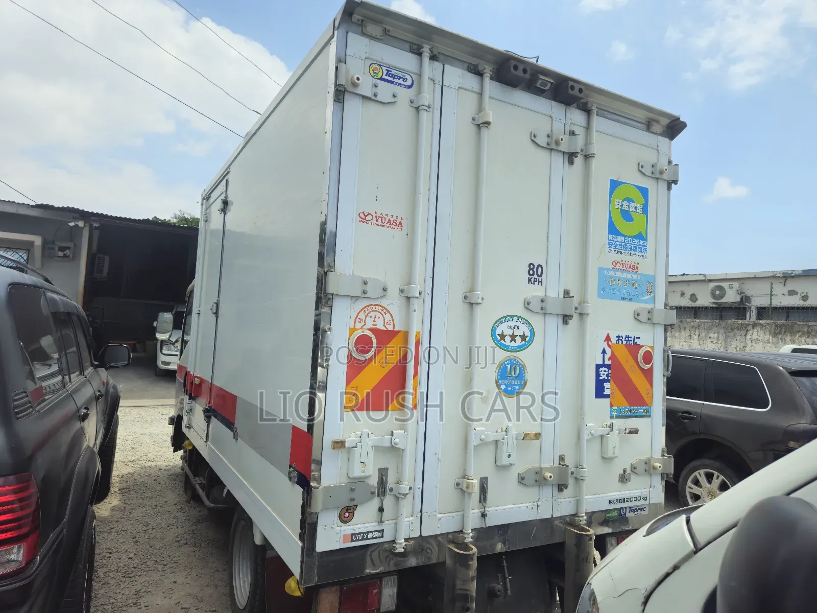 Isuzu ELF Smart