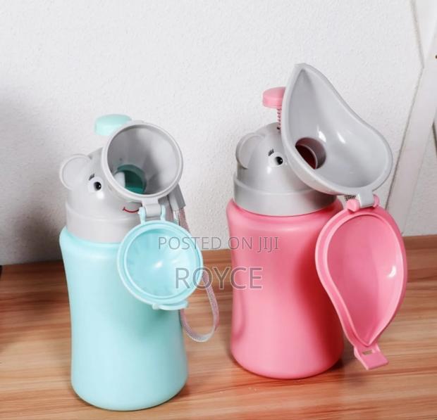 Kids Travel Pee Bottle - thumbnail 2