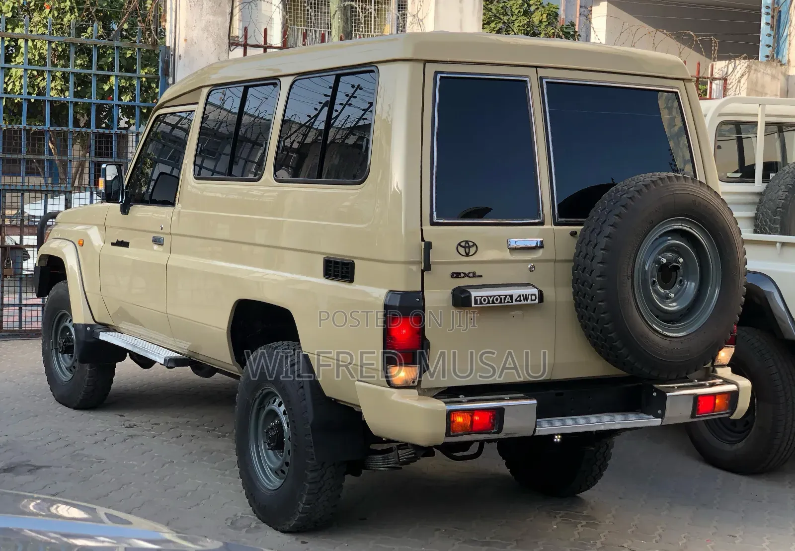 Toyota Land Cruiser 2018 Beige