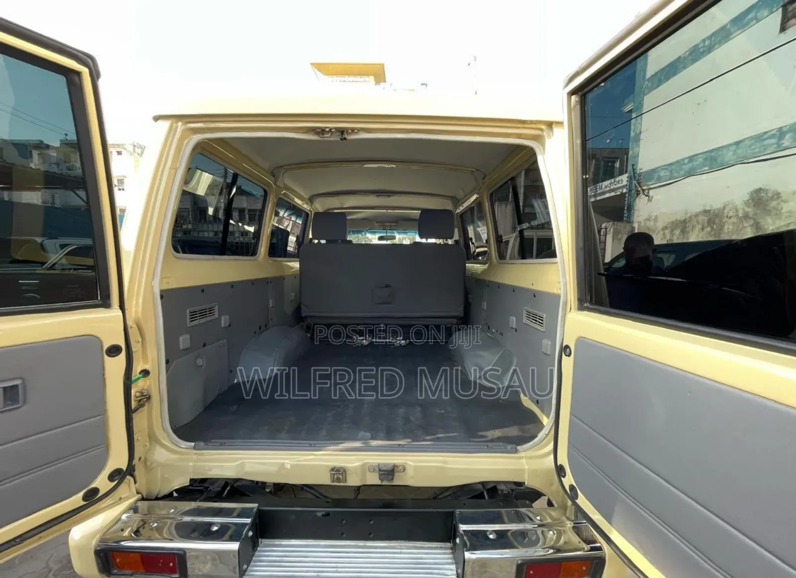 Toyota Land Cruiser 2018 Beige