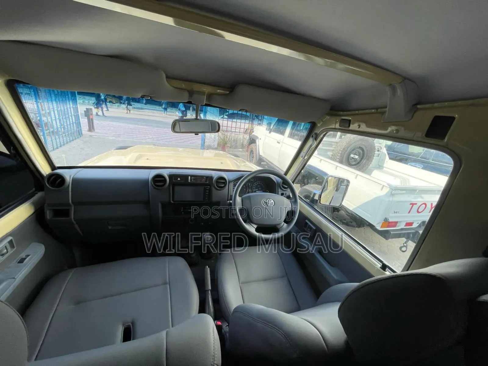 Toyota Land Cruiser 2018 Beige