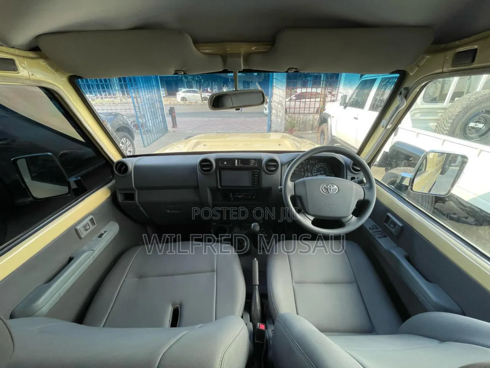 Toyota Land Cruiser 2018 Beige