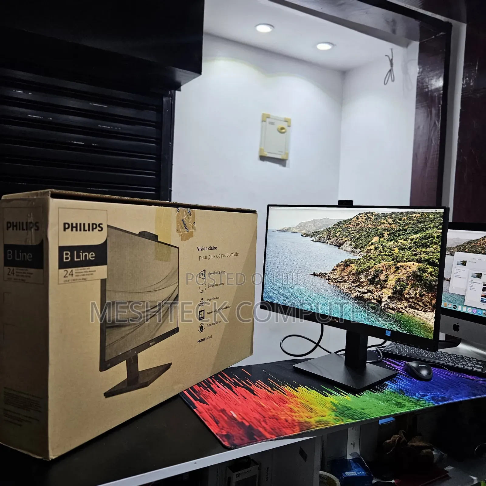 Phillips 24 Inches Frameless Monitor