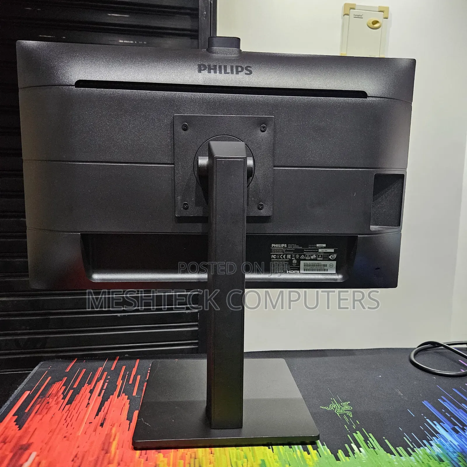 Phillips 24 Inches Frameless Monitor