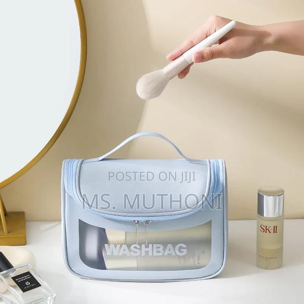 Waterproof Cosmetic/ Toiletry Portable Bag - thumbnail 9