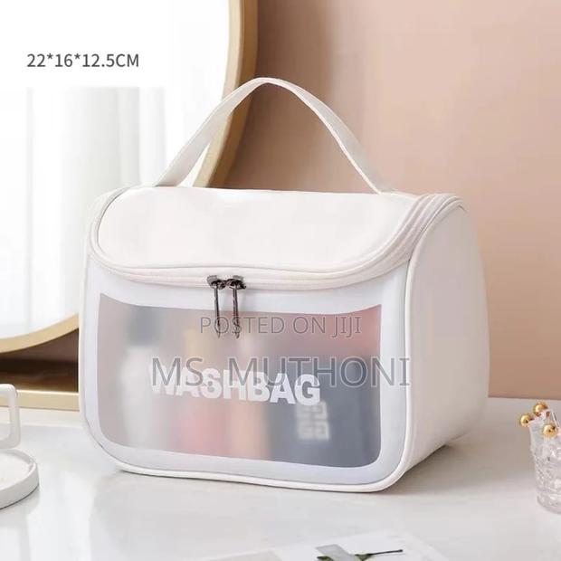 Waterproof Cosmetic/ Toiletry Portable Bag - thumbnail 7