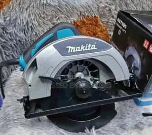 Powerful Makita Circular Saw/Cross Cutter/ Circular Saw