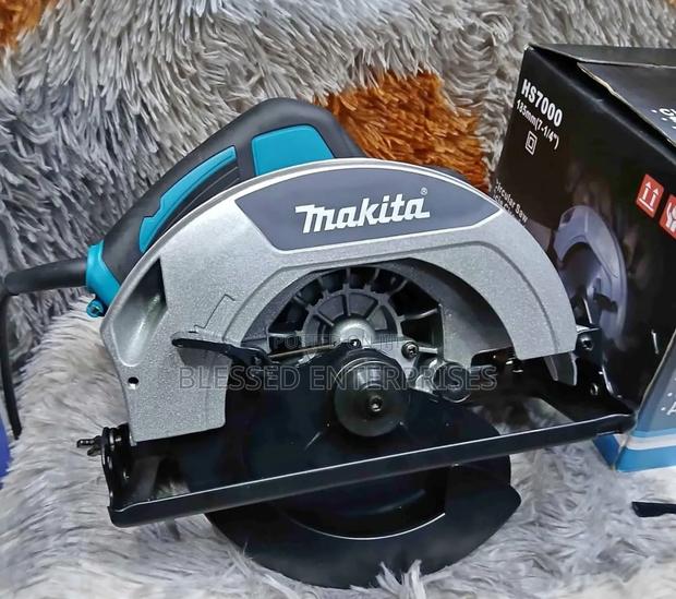Powerful Makita Circular Saw/Cross Cutter/ Circular Saw
