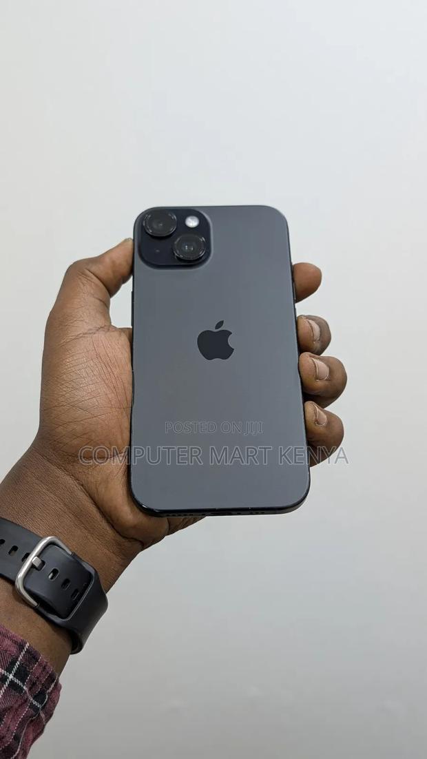 Apple iPhone 15 128 GB Black - thumbnail 4