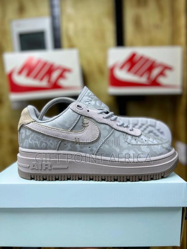 Grey *Airforce-1 Luxe* Sneakers for Men - main view